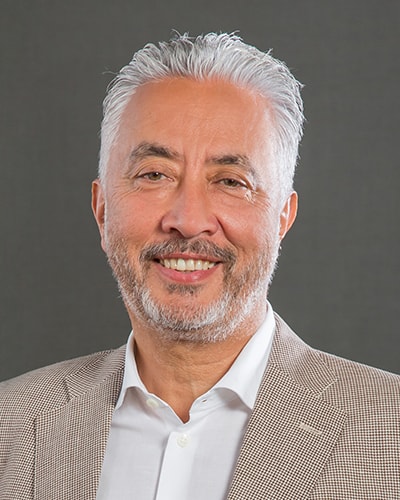 4-tuncer-bey-foto-400×500-02